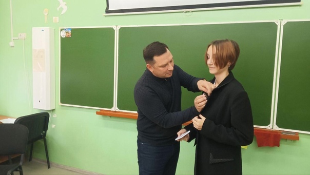 27 октября очередное занятие в медиа-центре «ШИК» посетил председатель фонда «Таманец» Сергей Завидов.