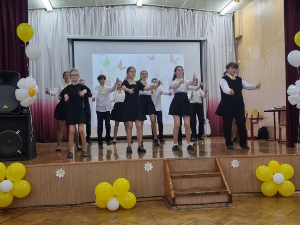 Торжественное открытие Года Семьи в школе №2 им. В.А. Коновалова.